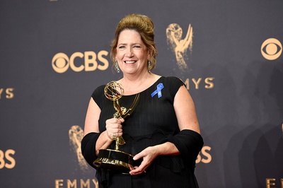 安·唐德的写真