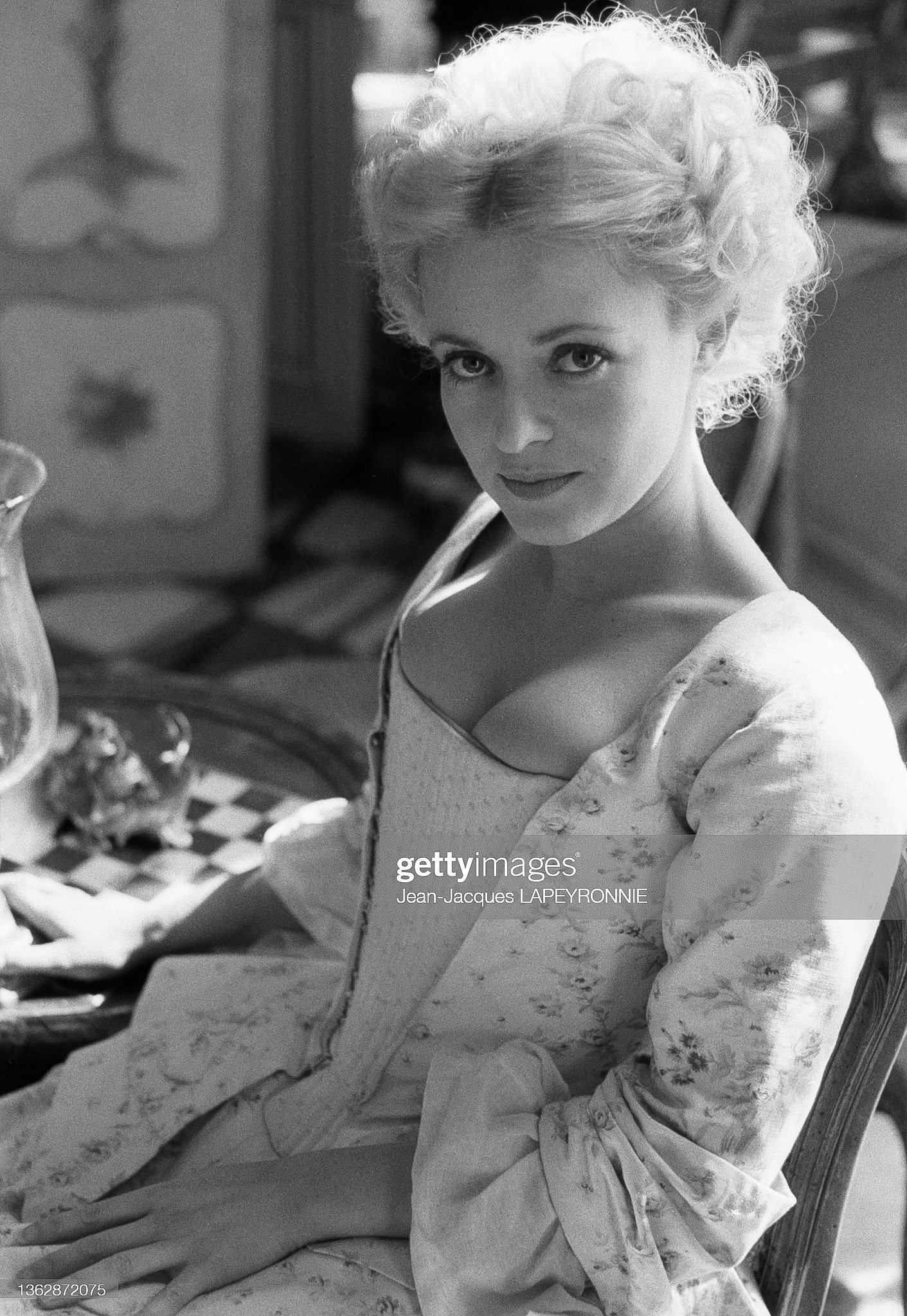 芬尼·科腾肯的写真