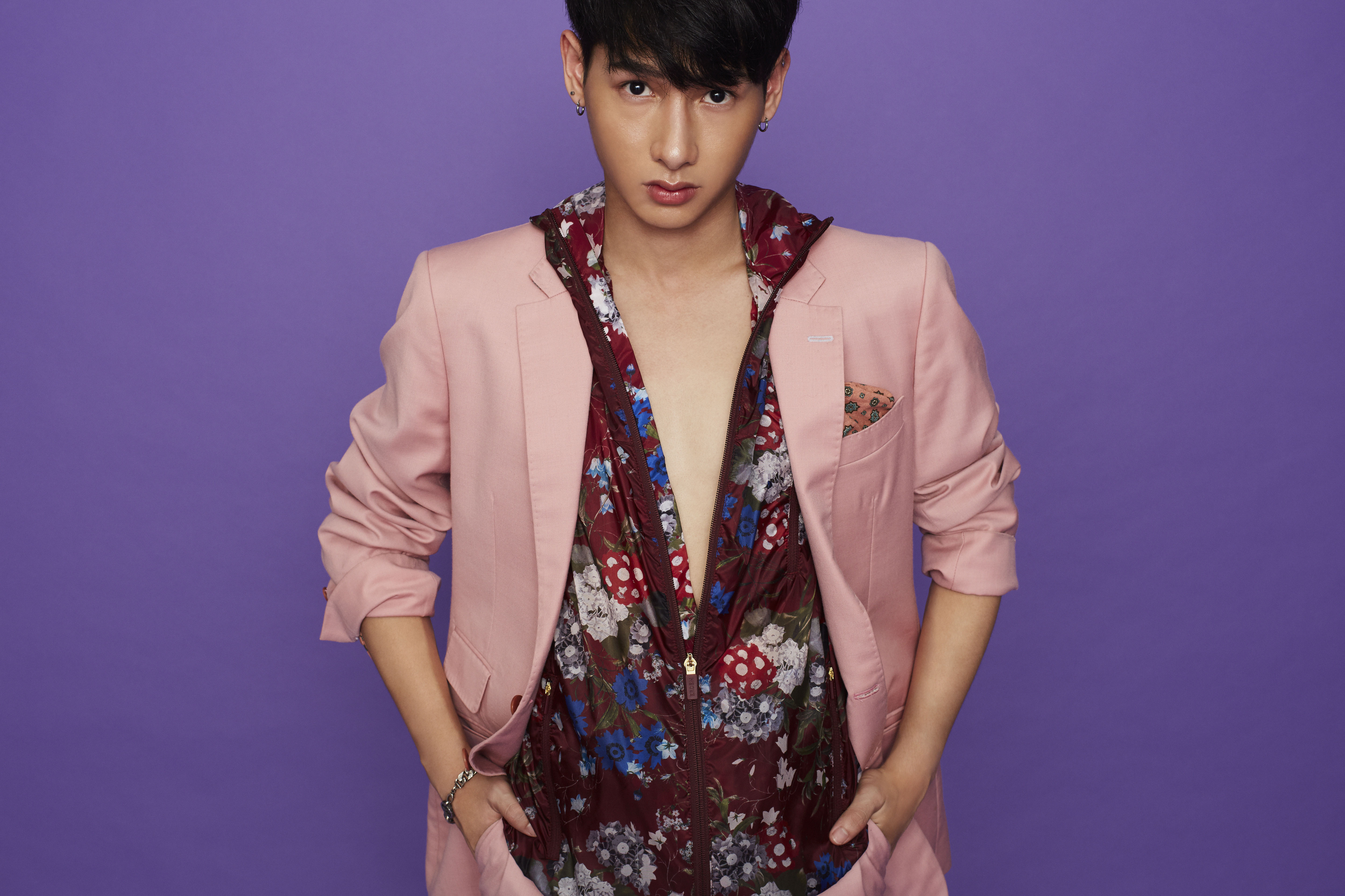 巴特潘·忽栓的写真