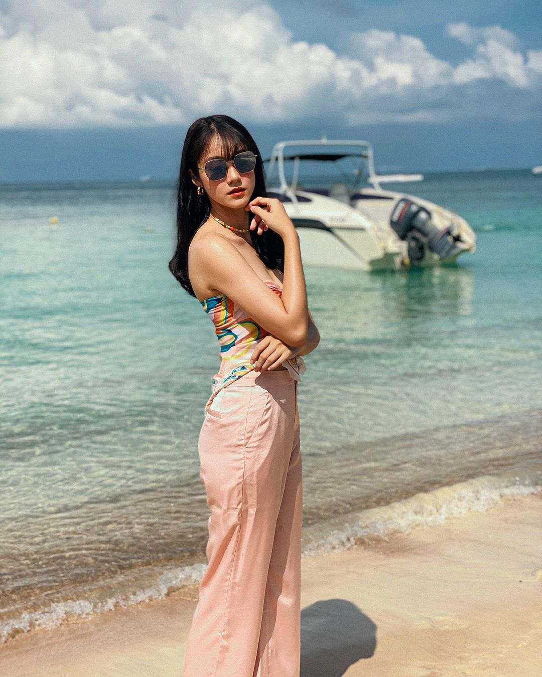 提娜丽·维拉瓦诺丹的写真