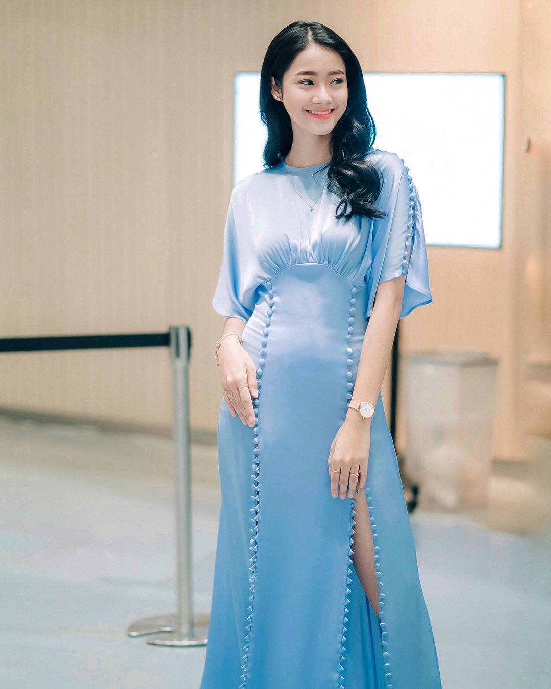 提娜丽·维拉瓦诺丹的写真