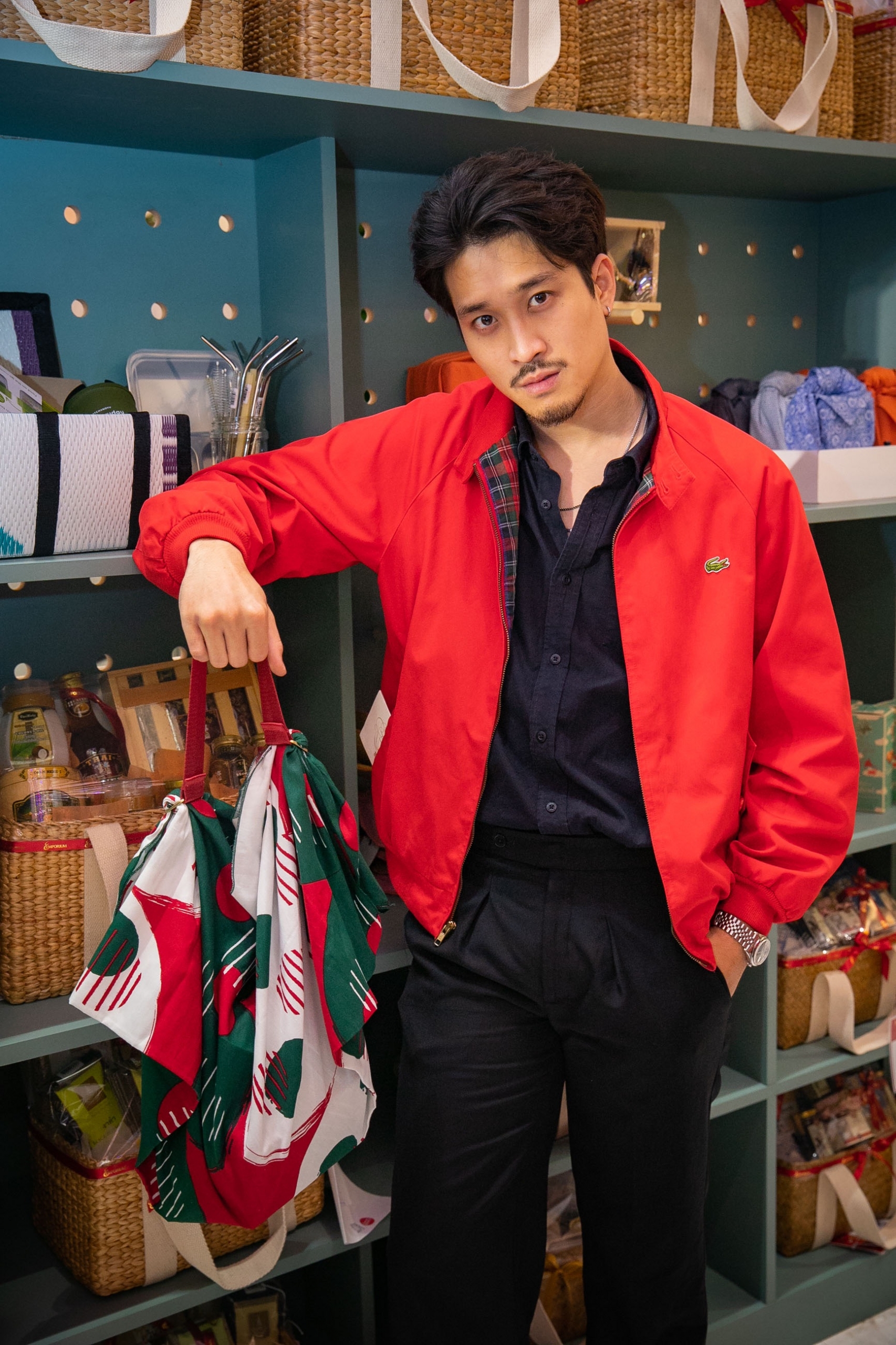 帕塔纳·埃桑固的写真