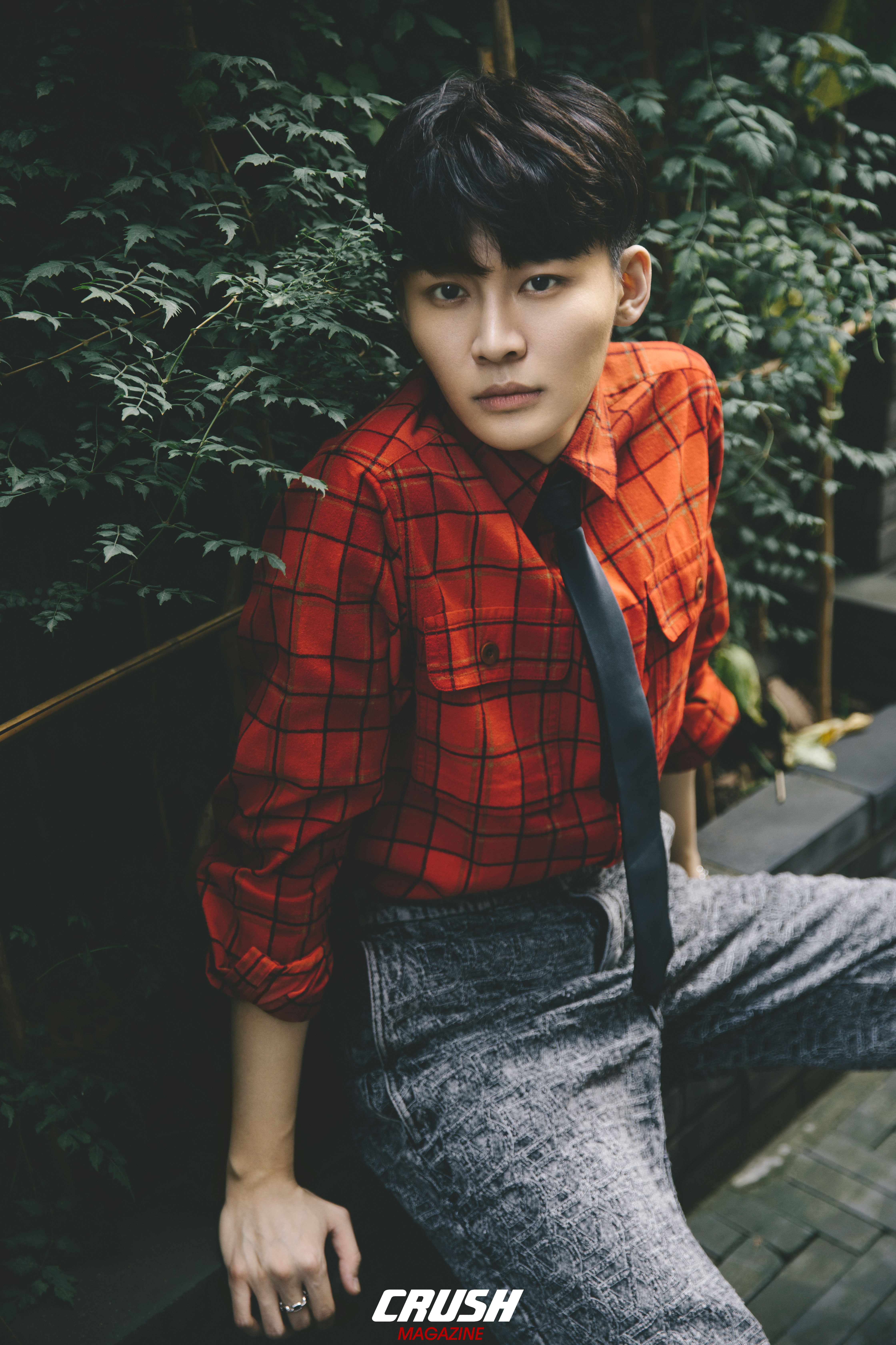 刘怡潼的写真-CRUSH MAGAZINE