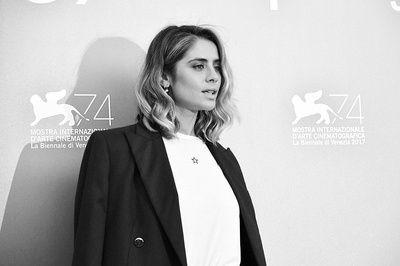 葛丽泰·斯卡拉诺的写真