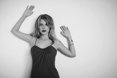 梅拉尼·罗兰的写真