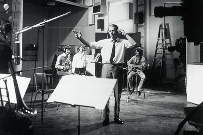 乔治·马丁的写真