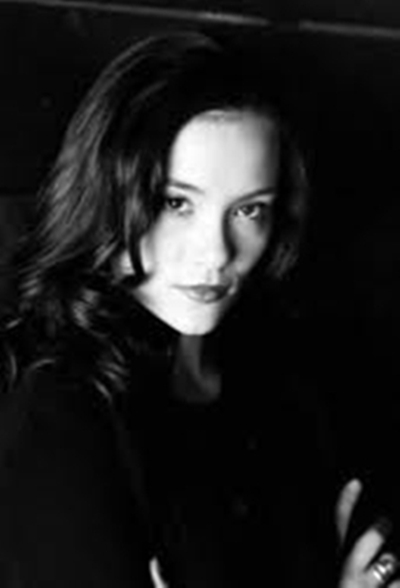 夏洛特·查顿的写真-图片太难找了！~不过...