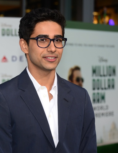 苏拉·沙玛的写真