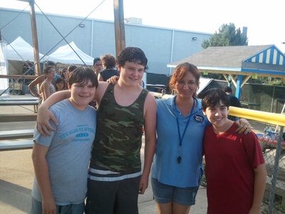 罗伯特·卡普荣的写真-旁边那胖子和他有点像...