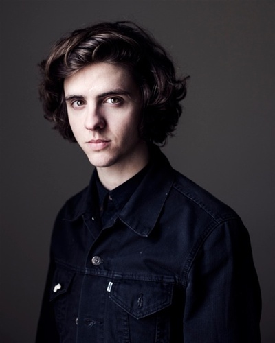 托马·索利韦尔的写真