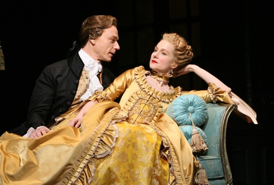 劳拉·琳妮的写真