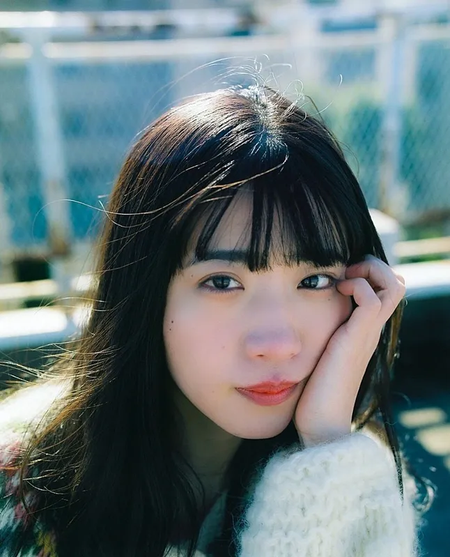 小渊夏子的写真