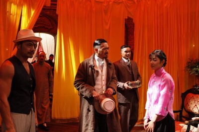 杨奇雨的写真-《让子弹飞》“夜闯艳...