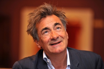 阿尔蒂斯·德·彭居埃恩的写真