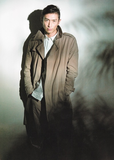 伊势谷友介的写真