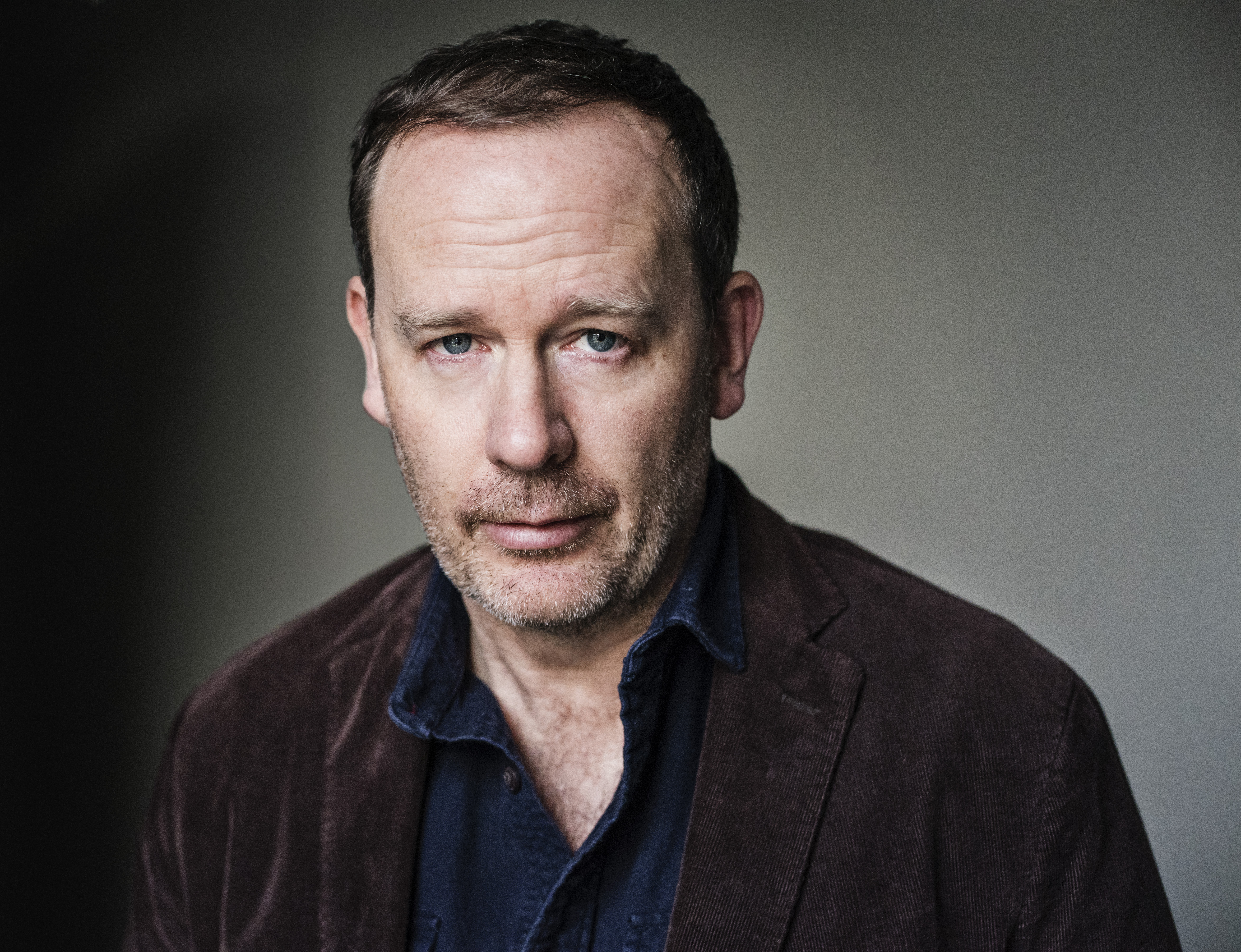 西蒙·路德斯的写真