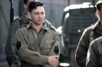 德克斯特·弗莱彻的写真-《兄弟连》