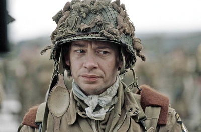 德克斯特·弗莱彻的写真-《兄弟连》