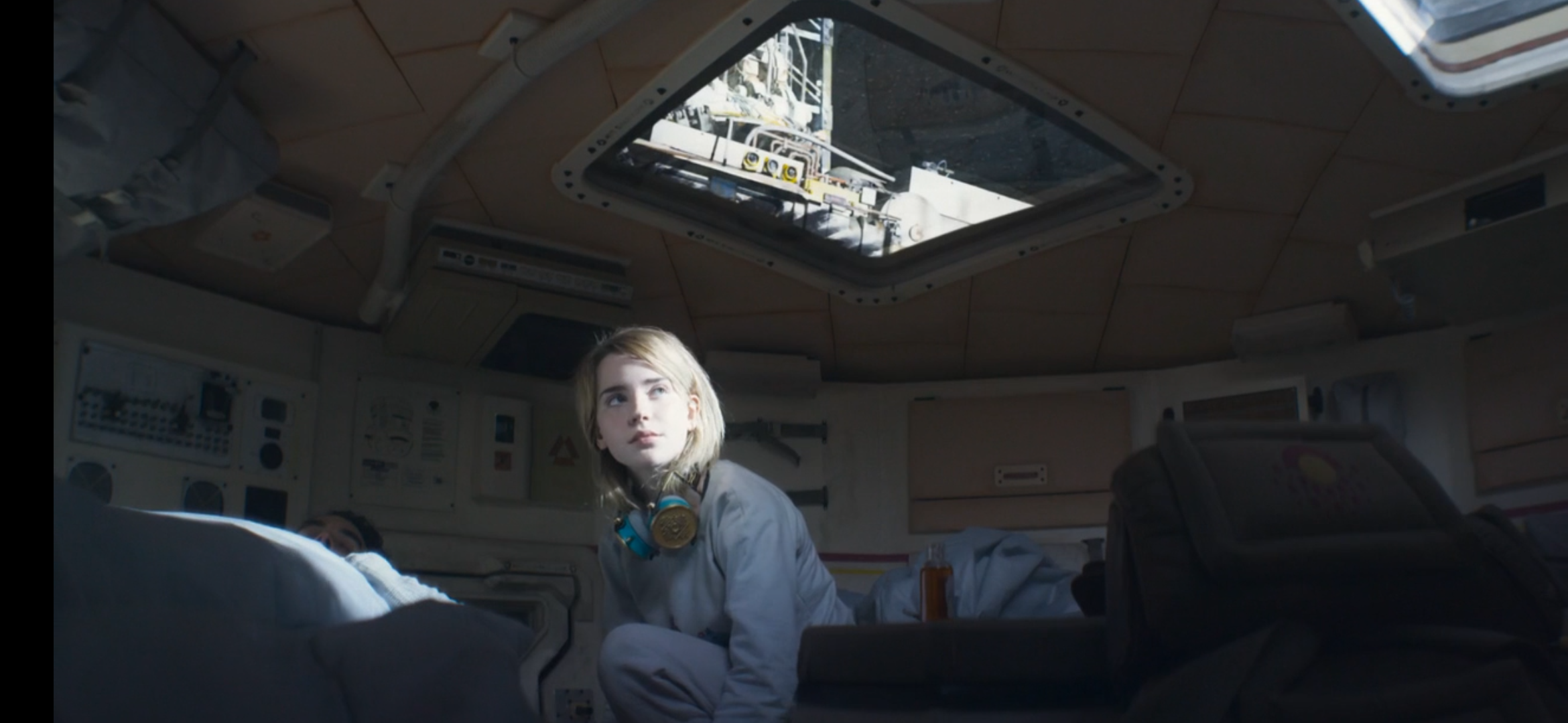 索菲·撒切尔的写真-我截的图，非常喜欢这...