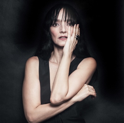 玛丽亚·德·梅黛洛的写真