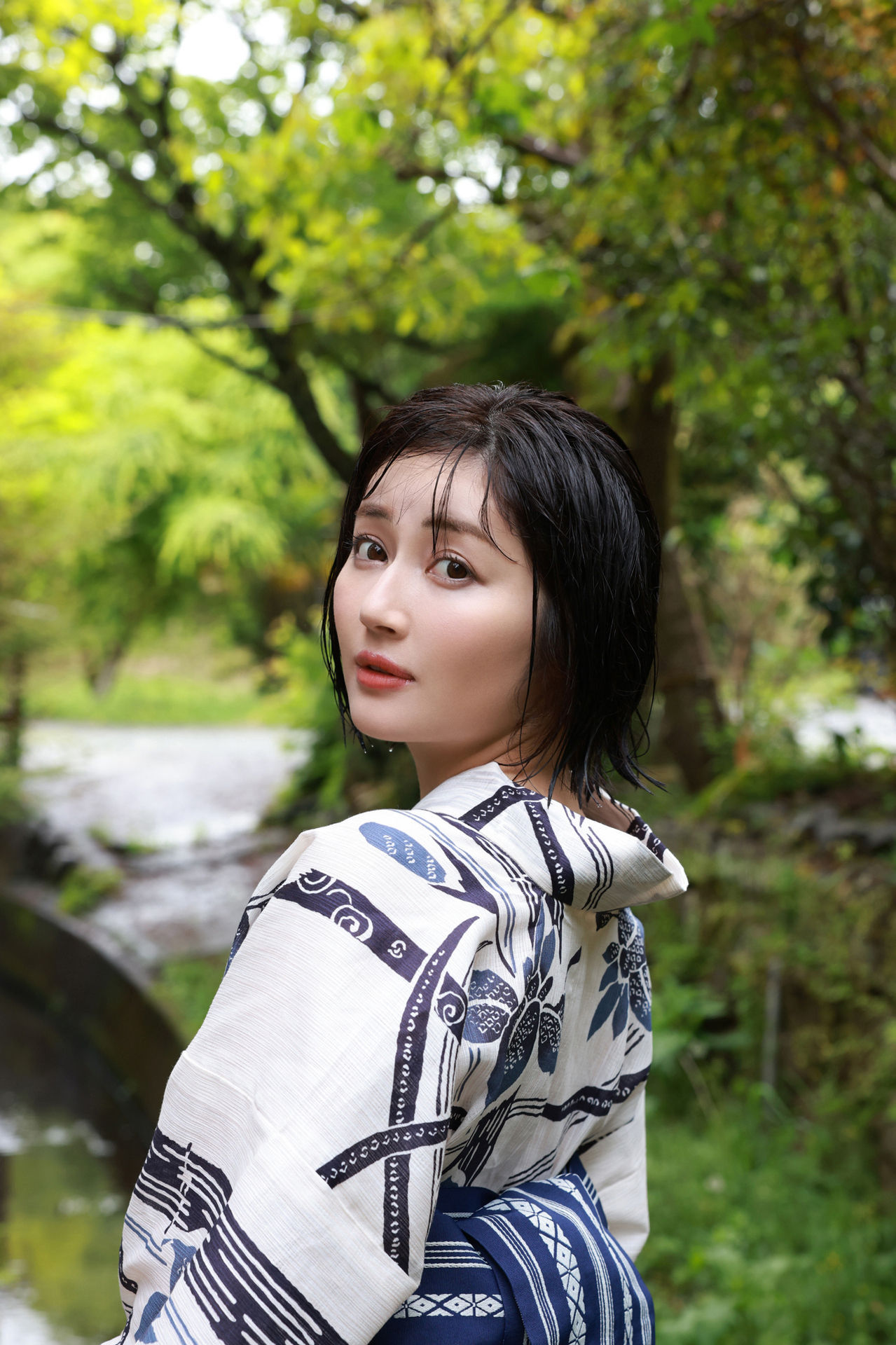 新藤真奈美的写真