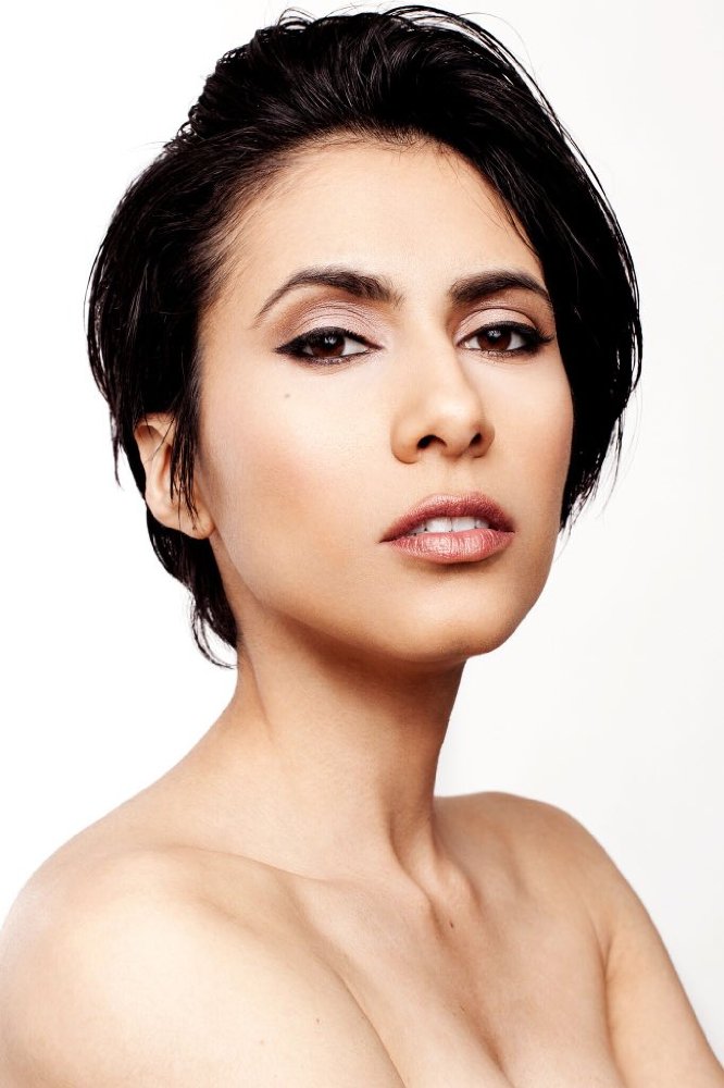 克里斯蒂娜·瓦伦苏埃拉的写真