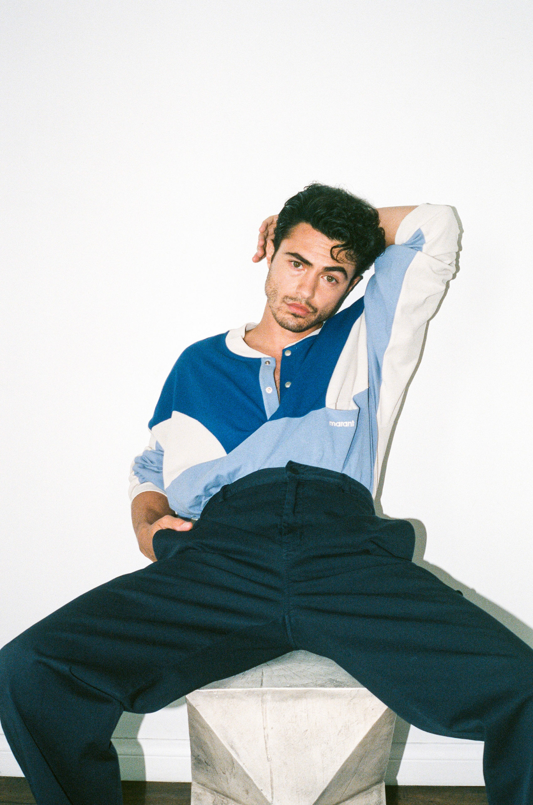 达伦·巴内特的写真