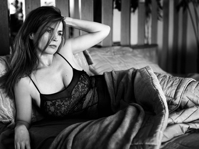 朱莉娅·奥蒙德的写真