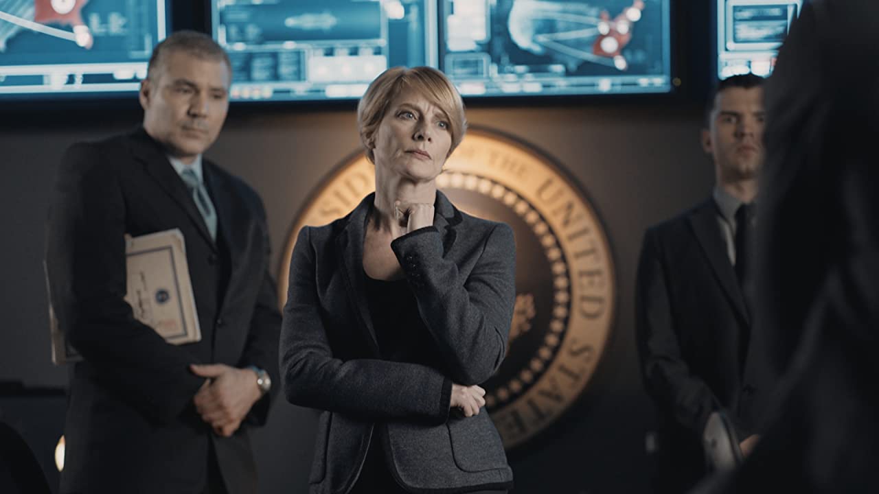 朱丽亚·法里诺的写真-Age of the Living Dea...