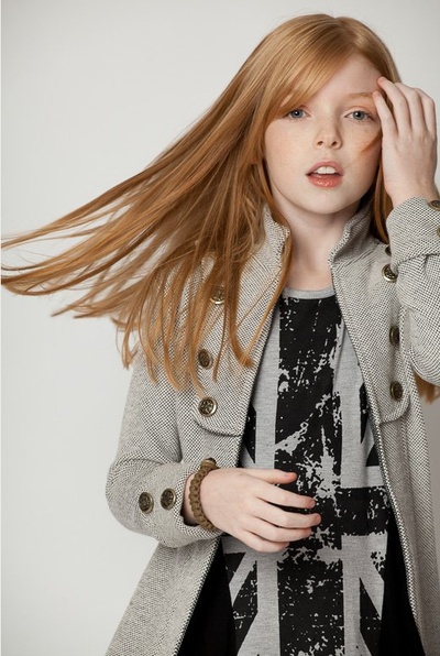 麦肯泽·布鲁克·史密斯的写真