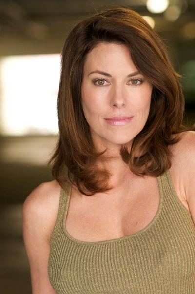 达拉·豪恩的写真