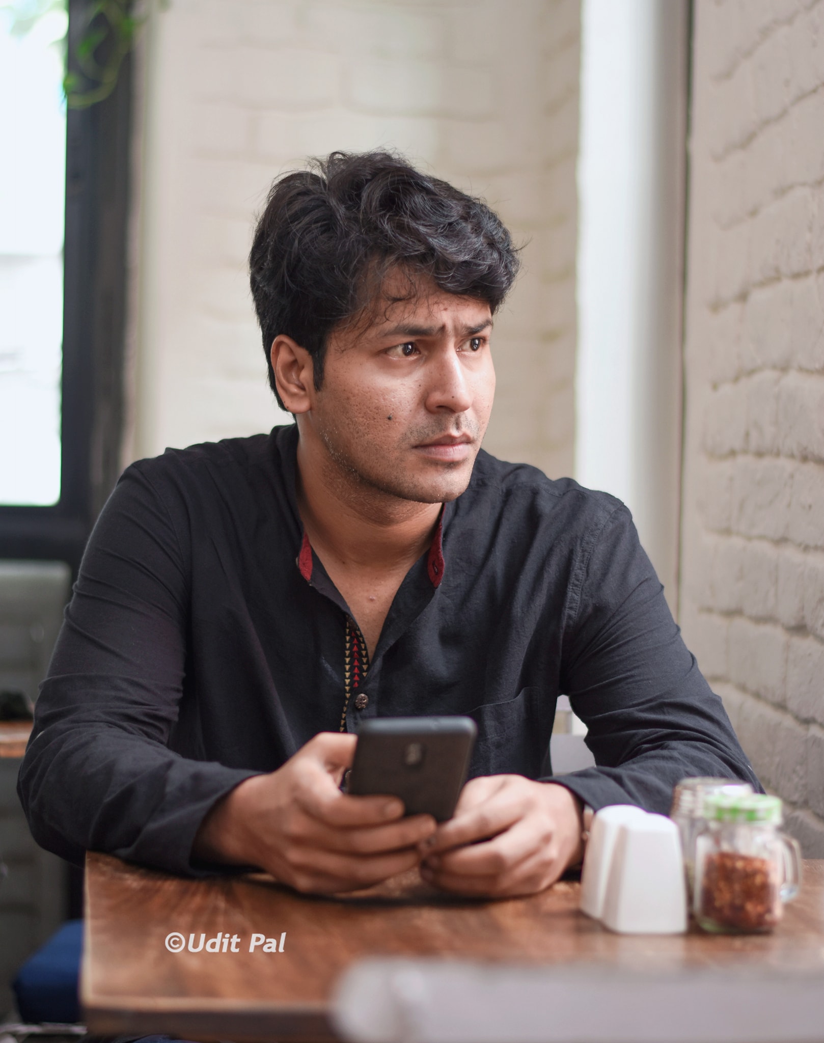 阿尼尔班·巴塔查尔吉的写真