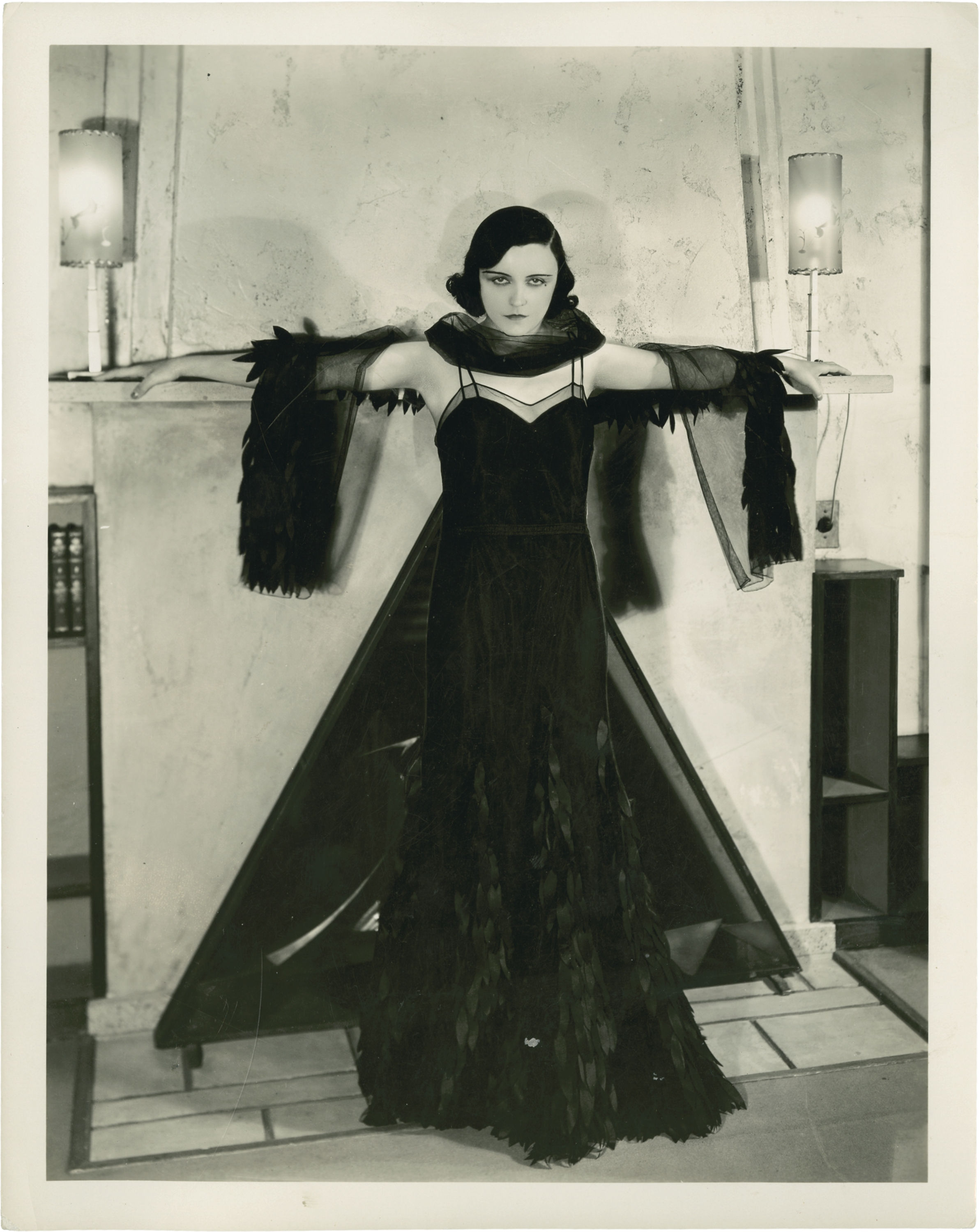 波拉·尼格丽的写真