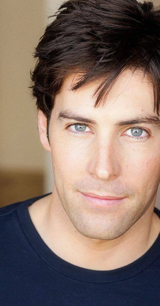 乔丹·贝尔菲的写真