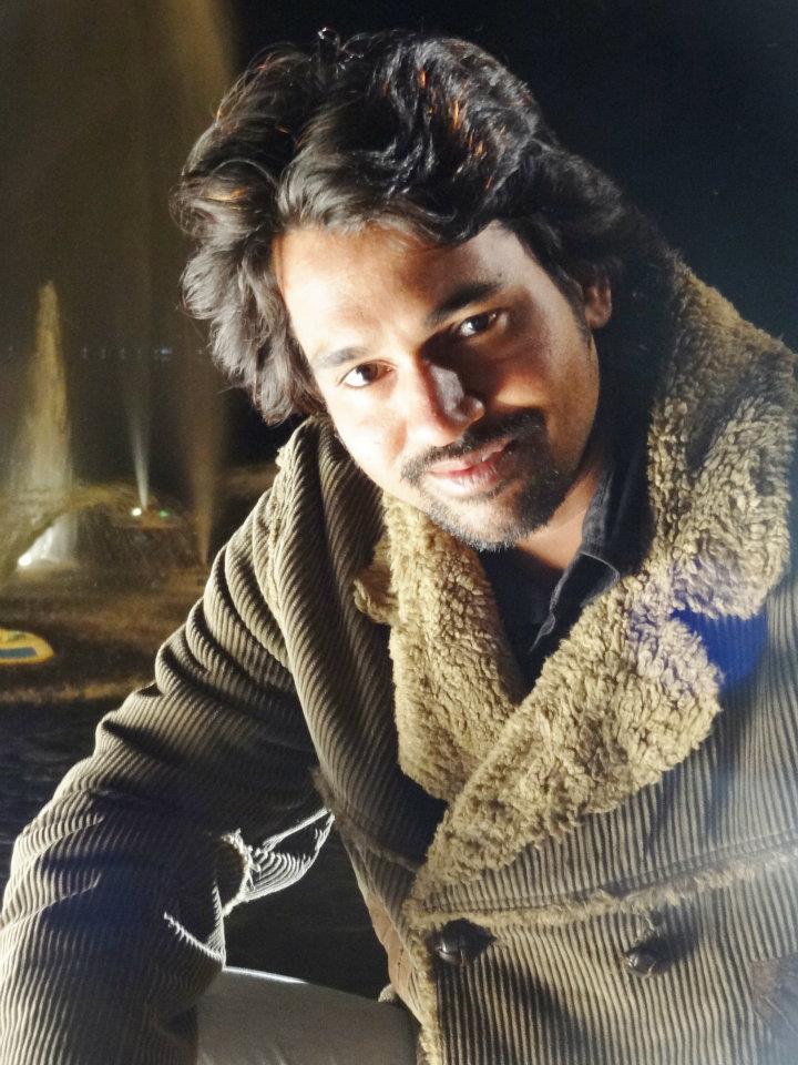 什里达·杜比的写真