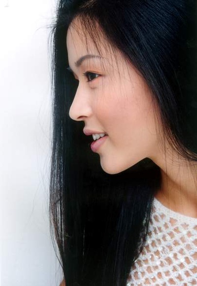 王海珍的写真-王海珍侧影