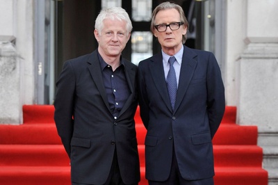 理查德·柯蒂斯的写真-与比尔耐伊