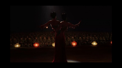 艾达·泰的写真-大鱼 里的连体人