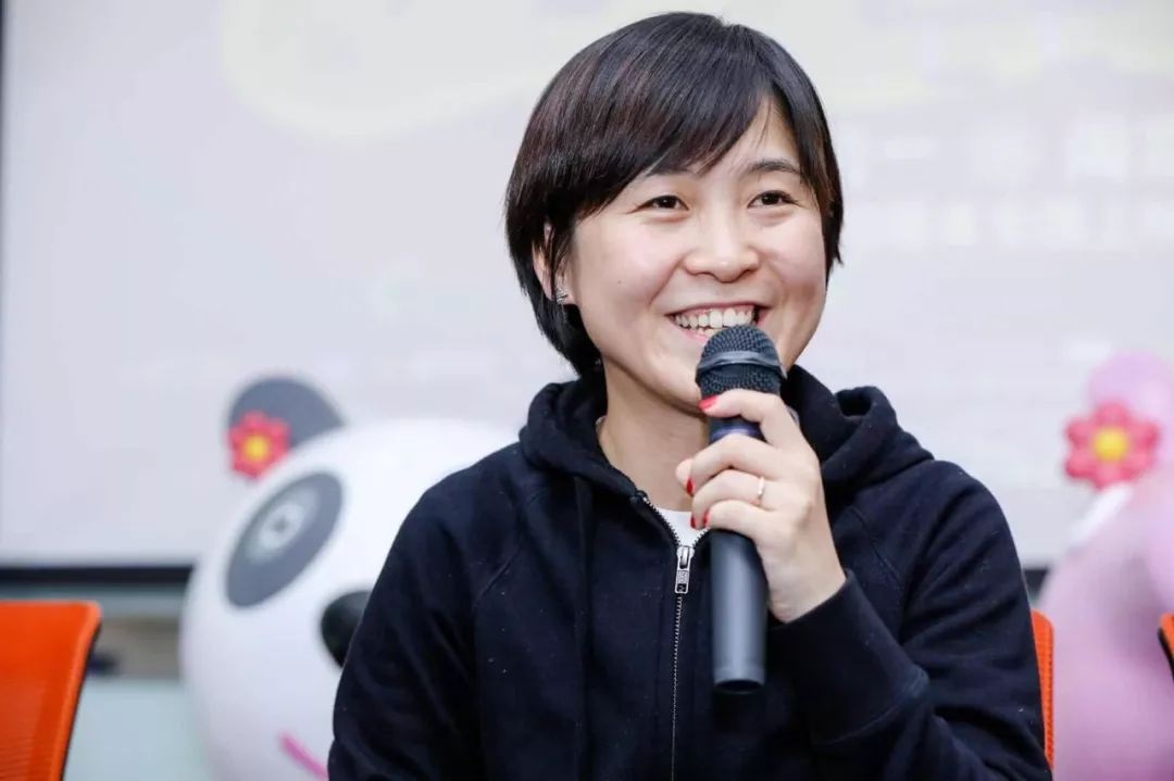 鲁岩的写真-阿里影业制片人、《小...