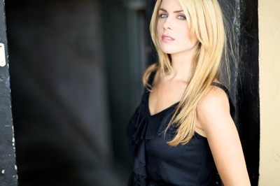 朱丽叶·里夫斯的写真