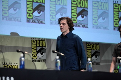 埃文·彼得斯的写真