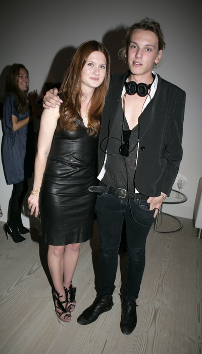 邦妮·怀特的写真-咧咧咧~  黑黑配~