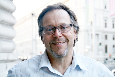 费尔南多·梅里尔斯的写真