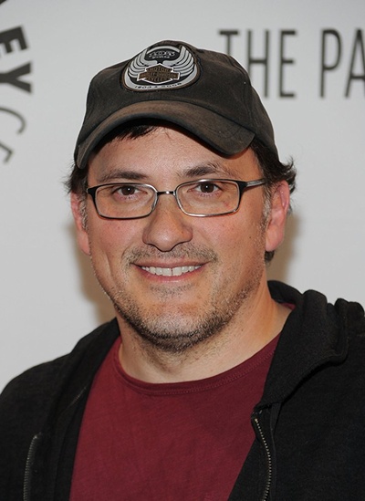 安东尼·罗素的写真