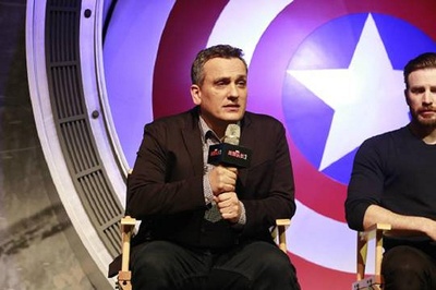 乔·罗素的写真