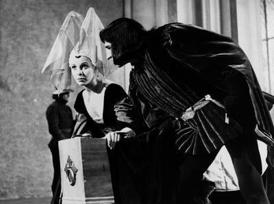 克莱尔·布鲁姆的写真