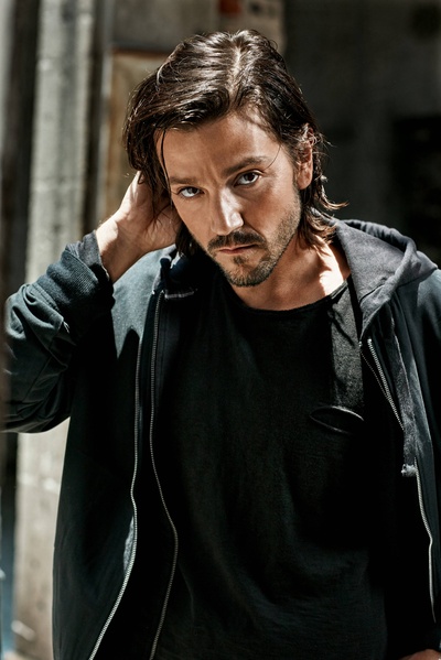 迭戈·卢纳的写真-by Patrik Giardino