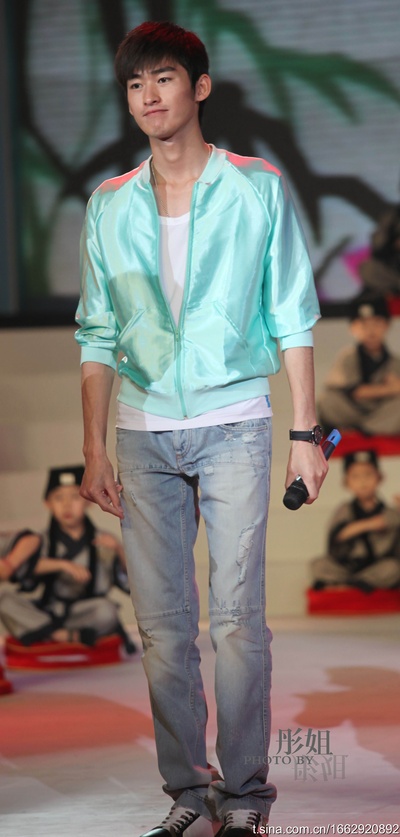 张翰的写真-张翰 彩排