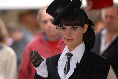 艾乐蒂·纳瓦的写真