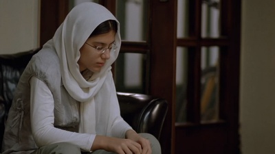 萨日娜·法哈蒂的写真-Sarina Farhadi